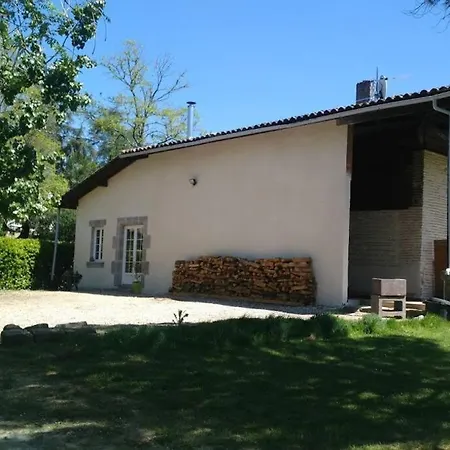 Spacious & Cosy Gite, Swimming Pool Tonneins