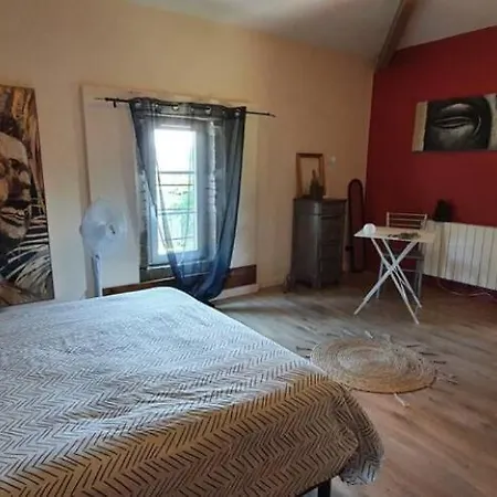 Spacious & Cosy Gite, Swimming Pool *