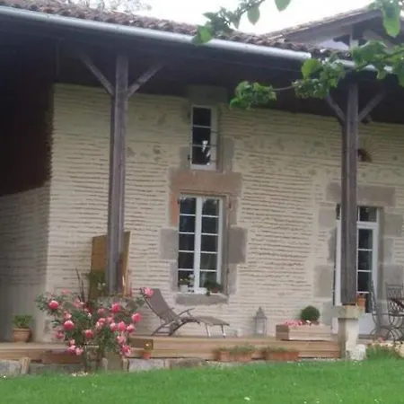 Spacious & Cosy Gite, Swimming Pool Holiday home Tonneins